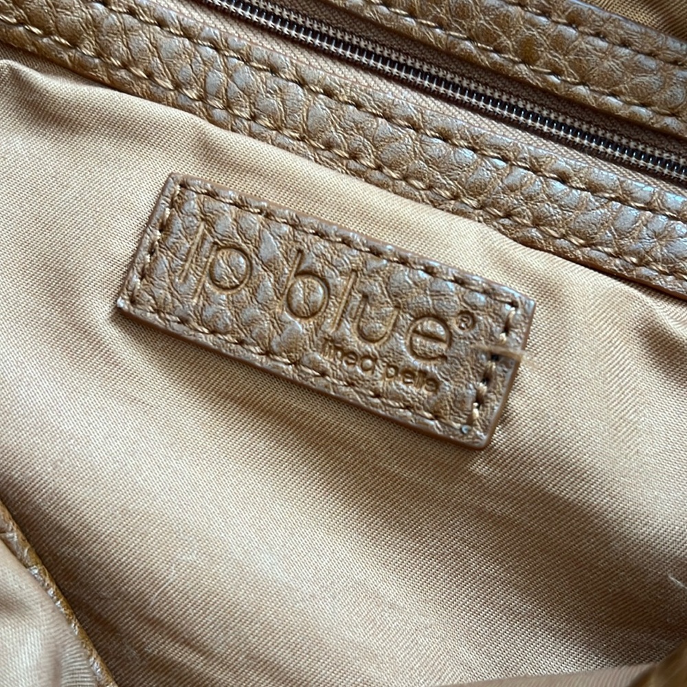 Crossbody - Picture 9 of 9